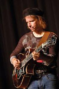 Pete Kennedy guitarist